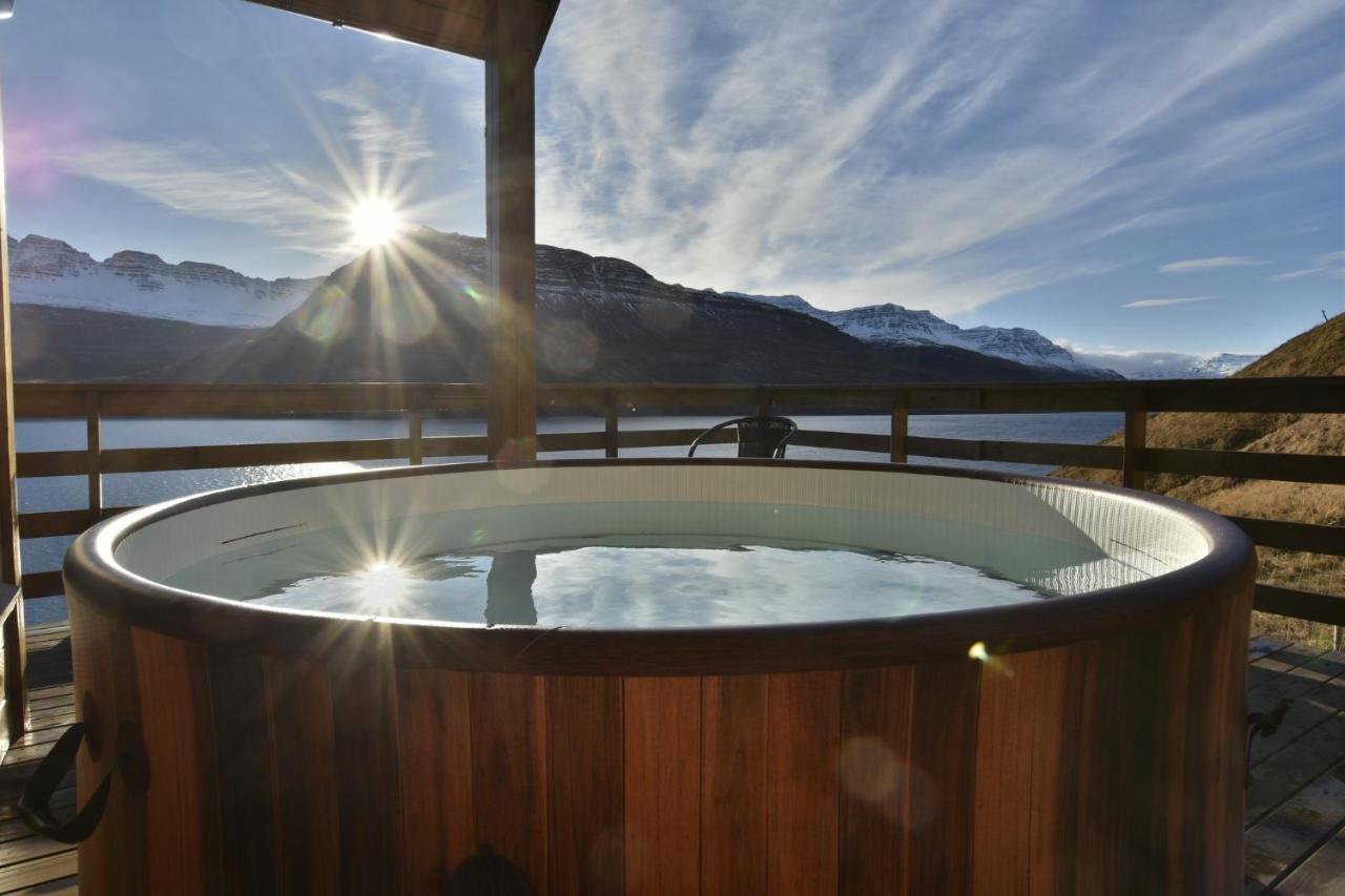 Solbrekka Holiday Homes Mjoifjorthur Luaran gambar
